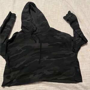 Camo cropped‎ sweatshirt